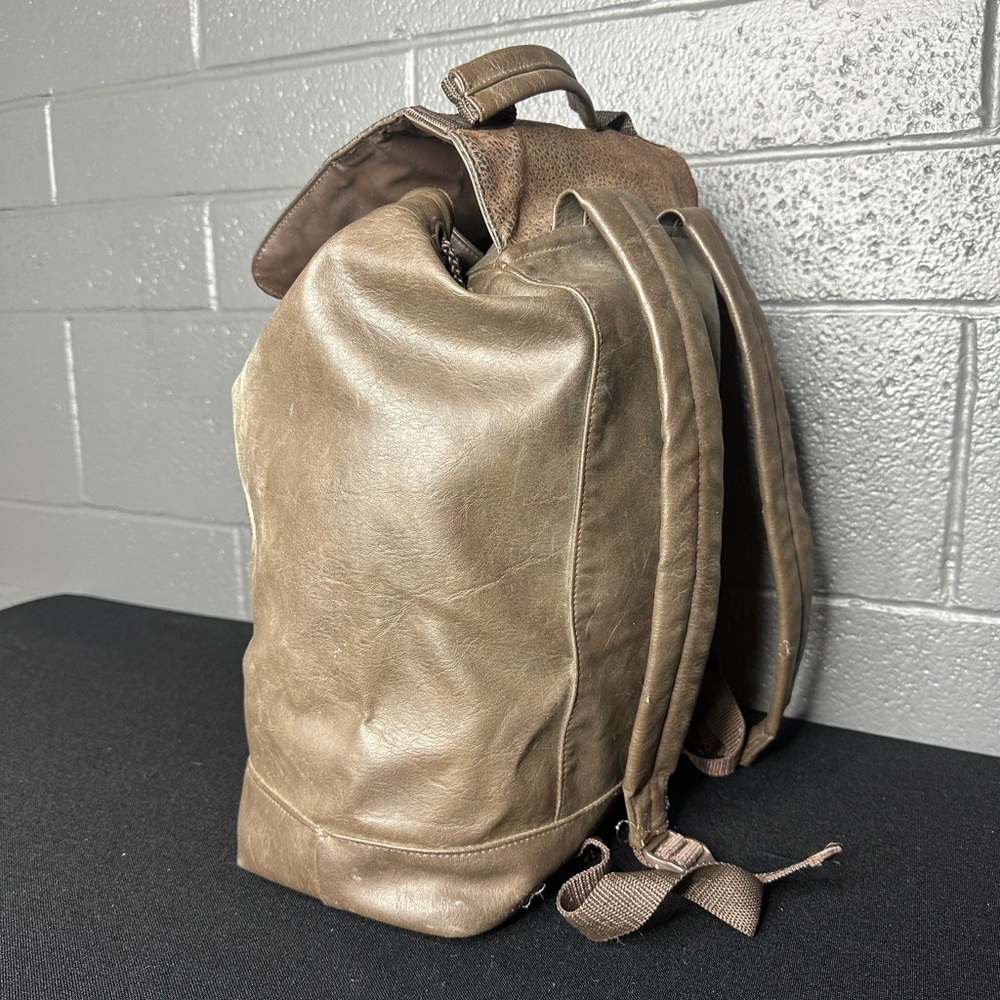 Cherokee - Distressed Brown Backpack - image 4